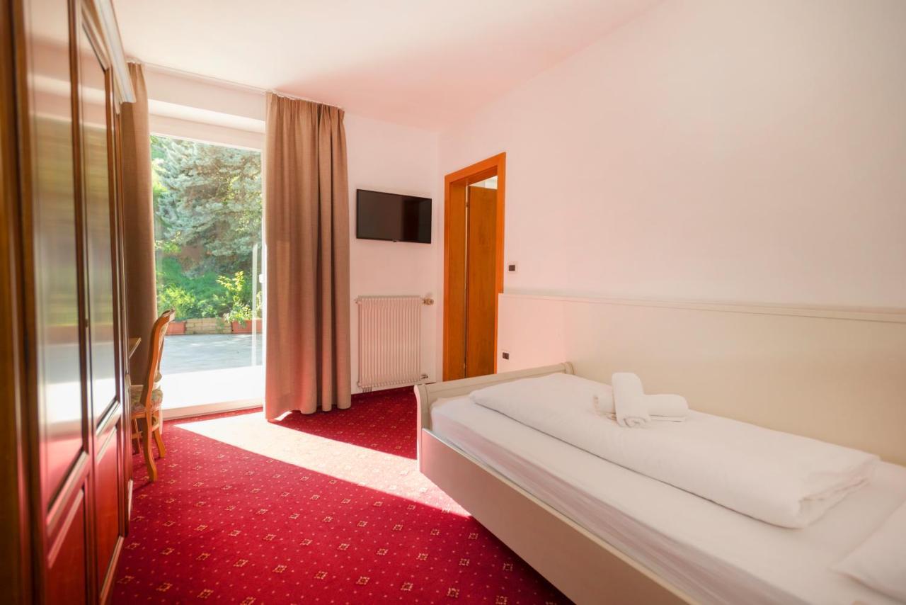 Hotel Marlingerhof Екстериор снимка
